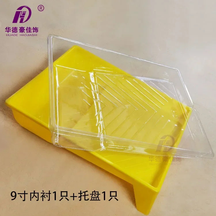 Disposable paint tray lined with PVC